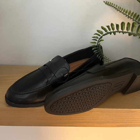 Brand New. Penny Loafer. Shoes for Woman. - Picture 5 of 6